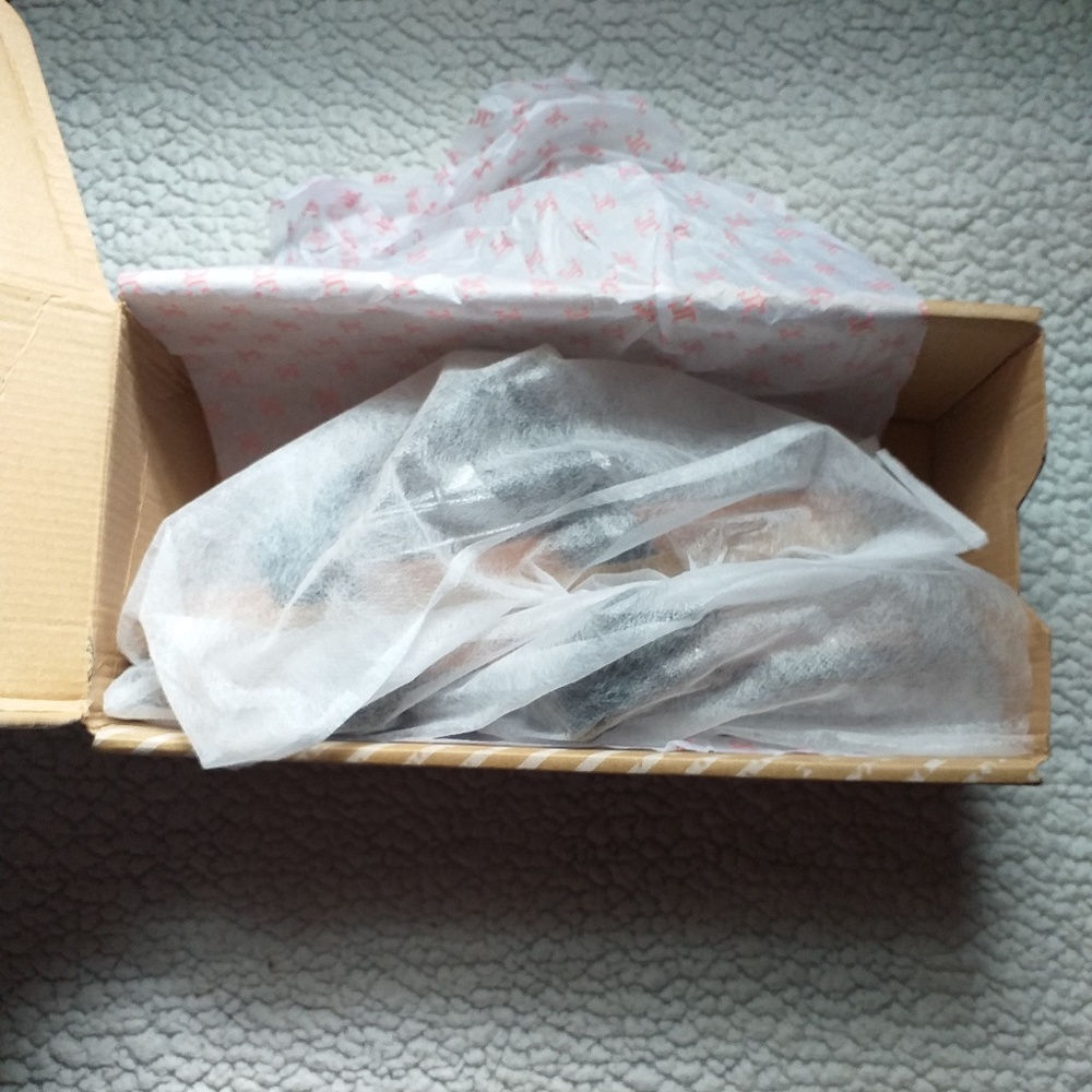 BRAND NEW COLETTE SANDAL - Picture 5 of 6